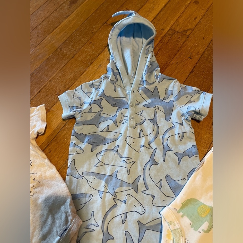 LOT Boys 3-6 month summer bundle shark jumpsuit elephants carters and gerber - Picture 4 of 9